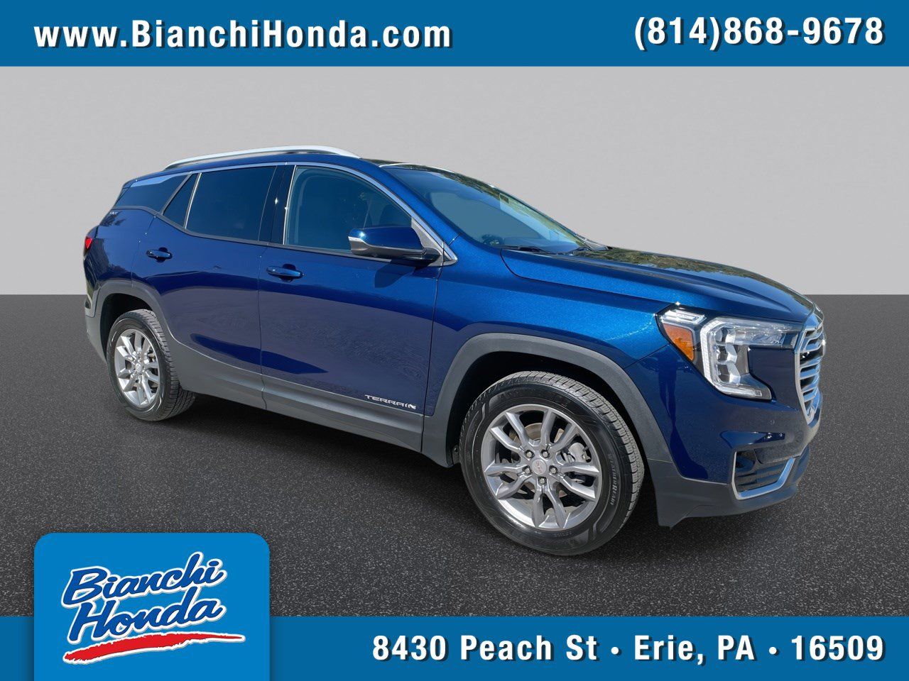 Used 2022 GMC Terrain SLT w/ Tech Package AWD/4WD image 1