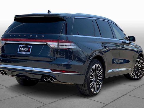 Used 2023 Lincoln Aviator Black Label w/ Dynamic Handling Package image 12
