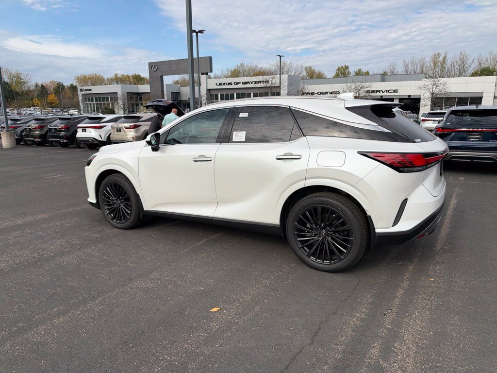 Certified 2026 Lexus RX 450h AWD w/ Convenience Package image 41
