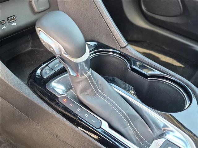 Used 2025 Buick Encore GX Preferred AWD/4WD image 12
