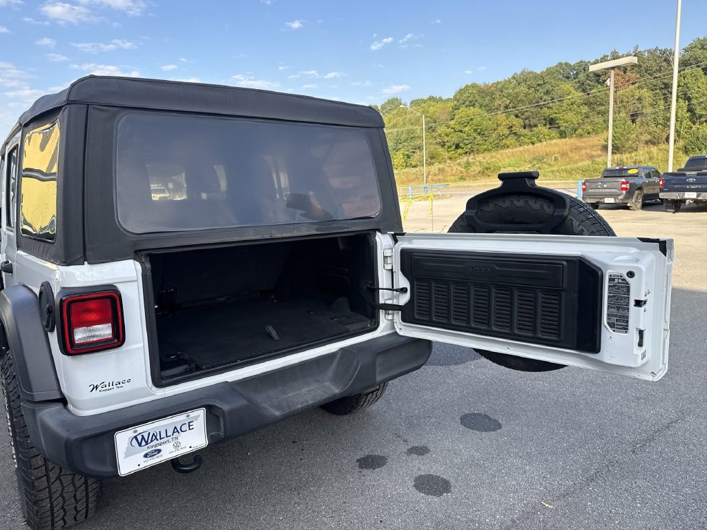 Used 2022 Jeep Wrangler Unlimited Sport AWD/4WD image 34