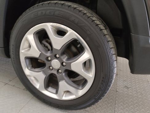 Used 2018 Jeep Compass Limited w/ Navigation Group AWD/4WD image 31