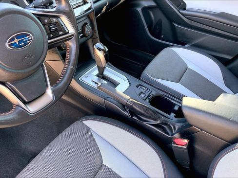 Used 2019 Subaru Crosstrek 2.0i Premium AWD/4WD image 17