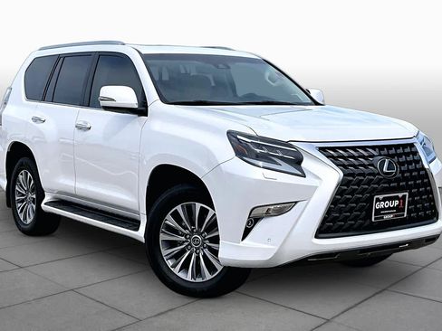 Used 2020 Lexus GX 460 Luxury w/ Accessory Package AWD/4WD image 3