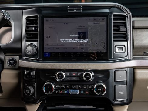 Used 2026 Ford F250 Platinum w/ Platinum Plus Package image 23