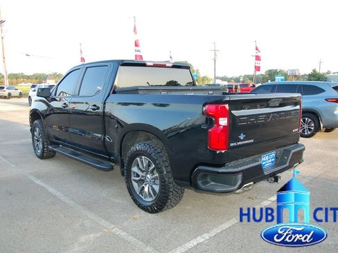 Used 2022 Chevrolet Silverado 1500 RST AWD/4WD image 3