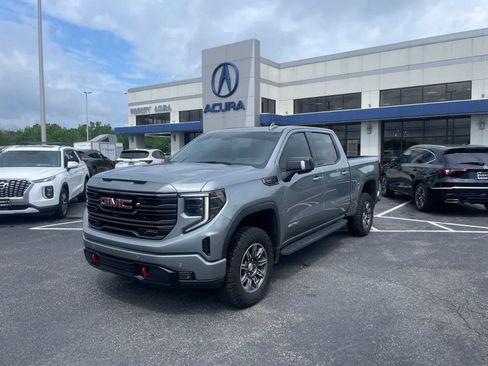 Used 2024 GMC Sierra 1500 AT4 w/ Technology Package AWD/4WD image 1