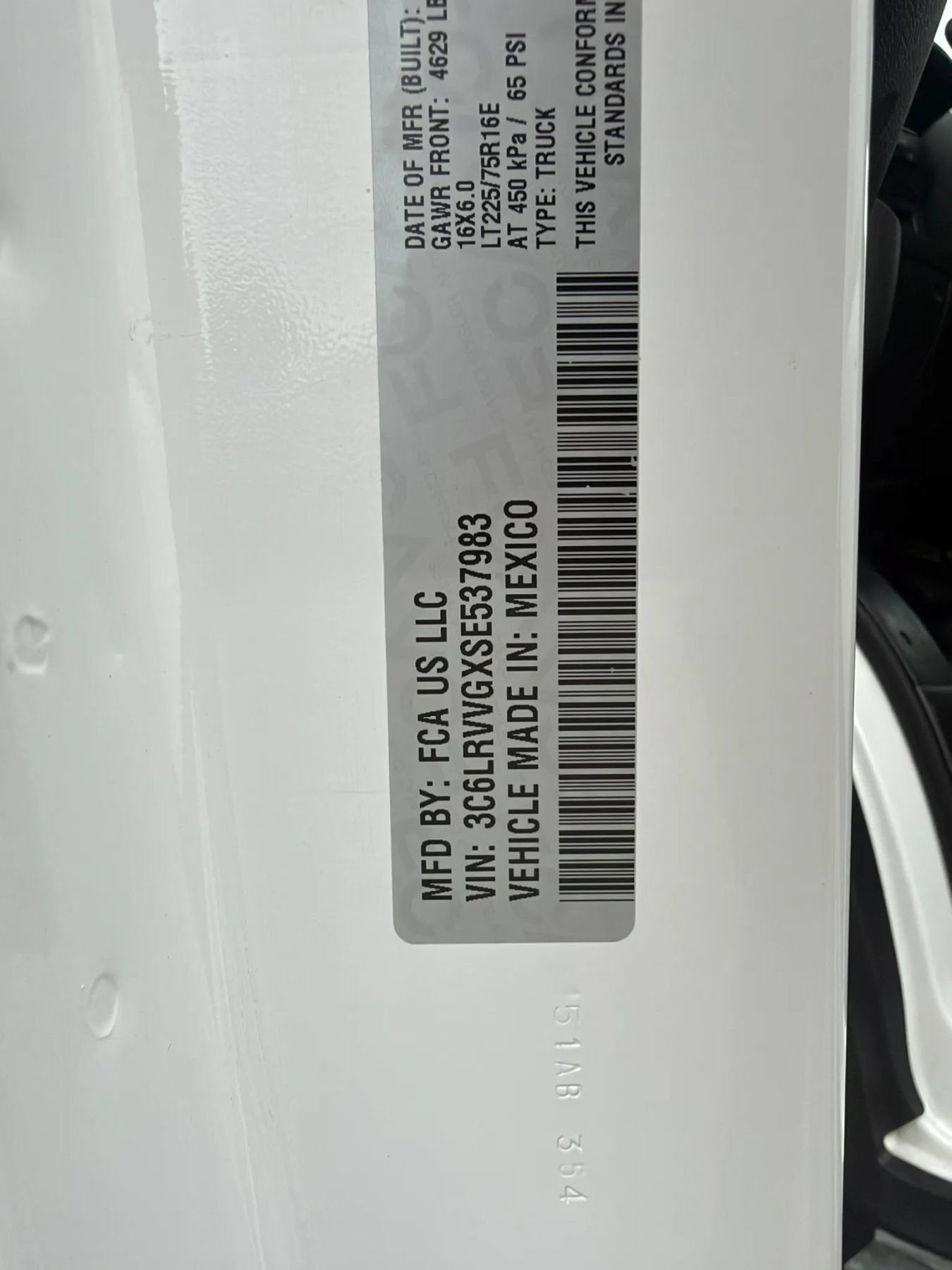 Used 2025 RAM ProMaster 2500 w/ U-Haul Equipment Group FWD image 32