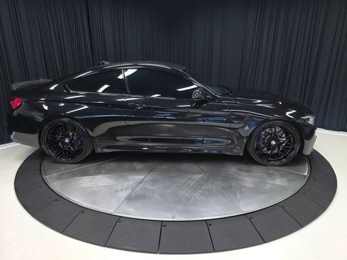Used 2018 BMW M4 Coupe RWD image 14