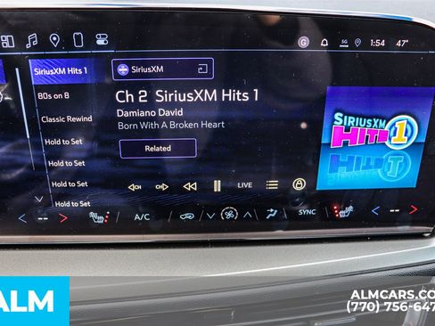 Used 2025 Chevrolet Traverse LT w/ Enhanced Driving Package image 42