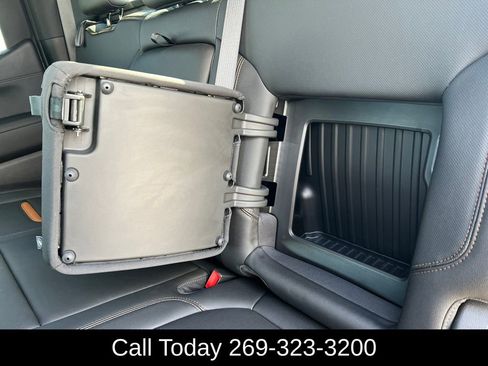 Used 2019 GMC Sierra 1500 AT4 w/ AT4 Premium Package image 7