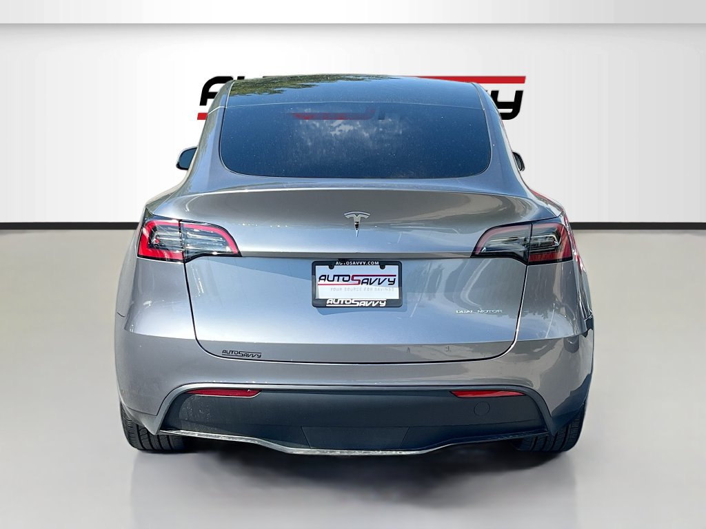 Used 2025 Tesla Model Y Long Range AWD/4WD image 6
