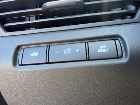 New 2025 Nissan Altima 2.5 SR w/ SR Premium Package FWD image 18