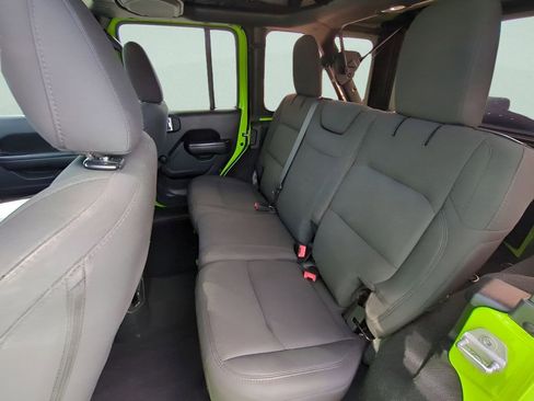 Used 2021 Jeep Wrangler Unlimited Sport image 14