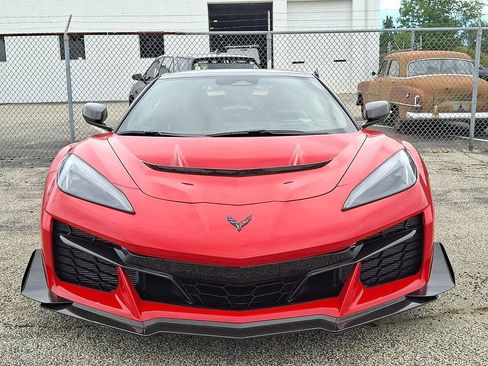 Used 2026 Chevrolet Corvette ZR1 w/ ZR1 Carbon Fiber Aero Package RWD image 3