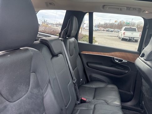 Certified 2023 Volvo XC90 B5 Plus image 37