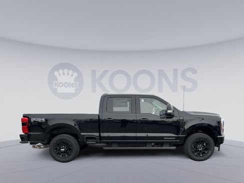 New 2026 Ford F250 Lariat w/ Black Appearance Package image 8