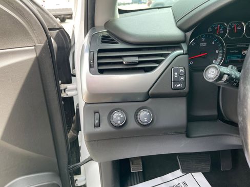 Used 2018 Chevrolet Tahoe LT image 15