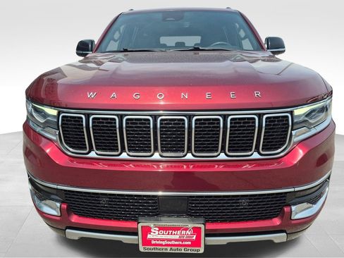 Used 2024 Jeep Wagoneer L Series II w/ Flexible Seating Group AWD/4WD image 7