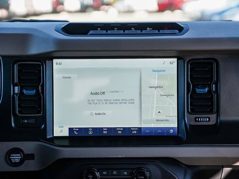 Used 2023 Ford Bronco Wildtrak image 15