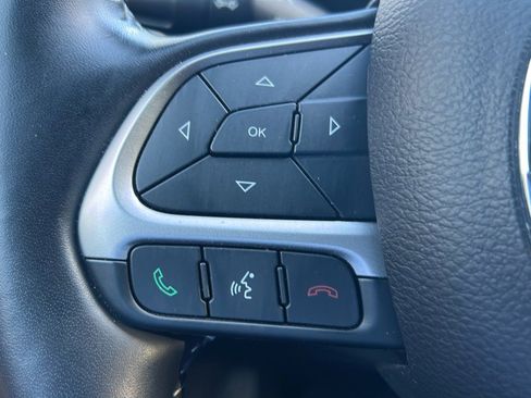 Used 2021 Jeep Compass Latitude image 18