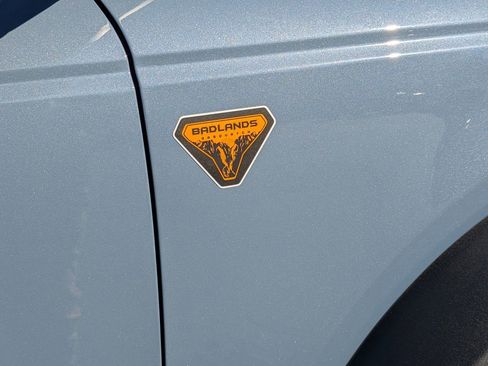 New 2025 Ford Bronco Badlands image 16