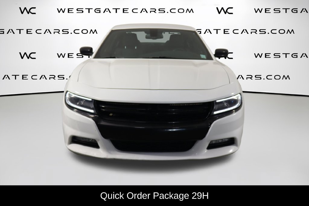 Used 2016 Dodge Charger SXT w/ Blacktop Package RWD image 2