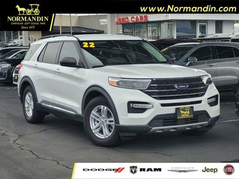 Used 2022 Ford Explorer XLT w/ Equipment Group 202A image 1