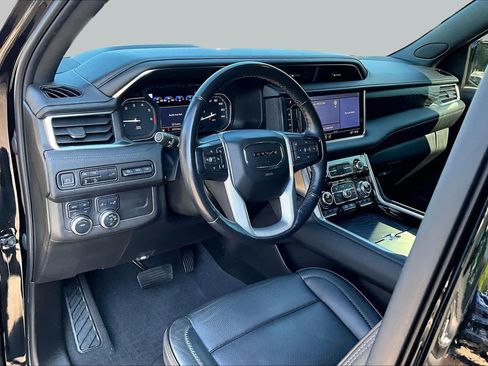 Used 2021 GMC Yukon Denali AWD/4WD image 17