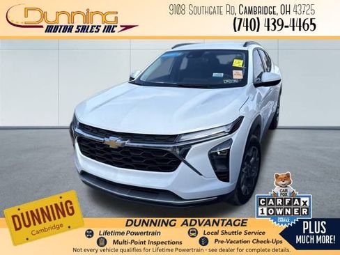 Used 2025 Chevrolet Trax LT image 1