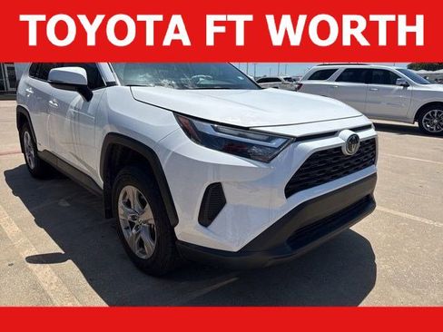 Used 2025 Toyota RAV4 XLE w/ Convenience Package AWD/4WD image 1
