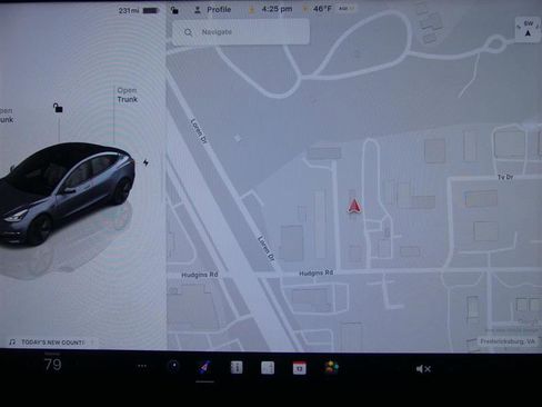 Used 2023 Tesla Model 3 Standard Range image 12