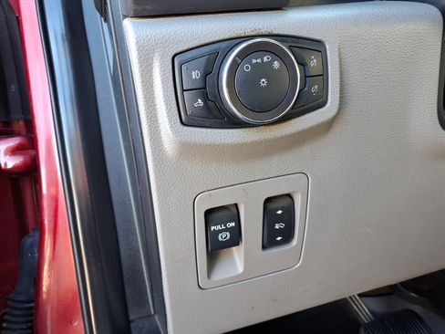 Used 2019 Ford F150 XLT w/ Equipment Group 301A Mid image 17