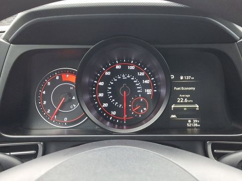 Used 2023 Hyundai Elantra SEL image 19