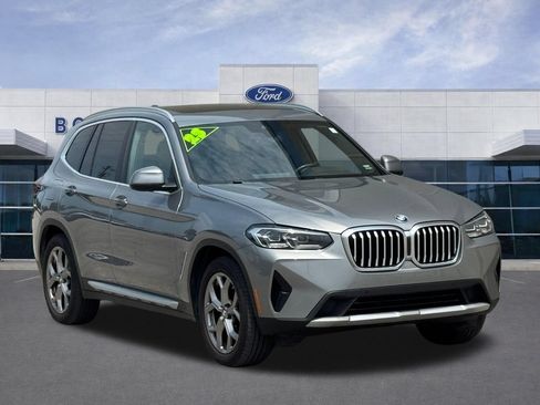 Used 2023 BMW X3 xDrive30i w/ Convenience Package AWD/4WD image 2