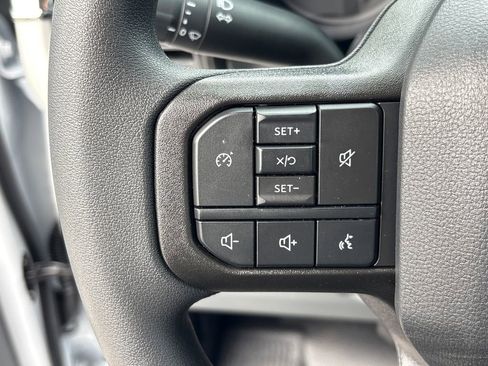 New 2026 Ford F250 XL w/ XL Driver Assist Package RWD image 17