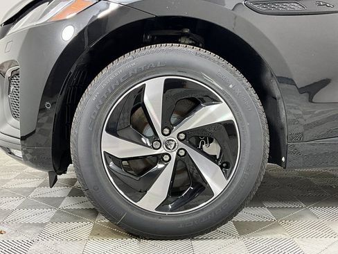 New 2026 Jaguar F-PACE R-Dynamic S image 9