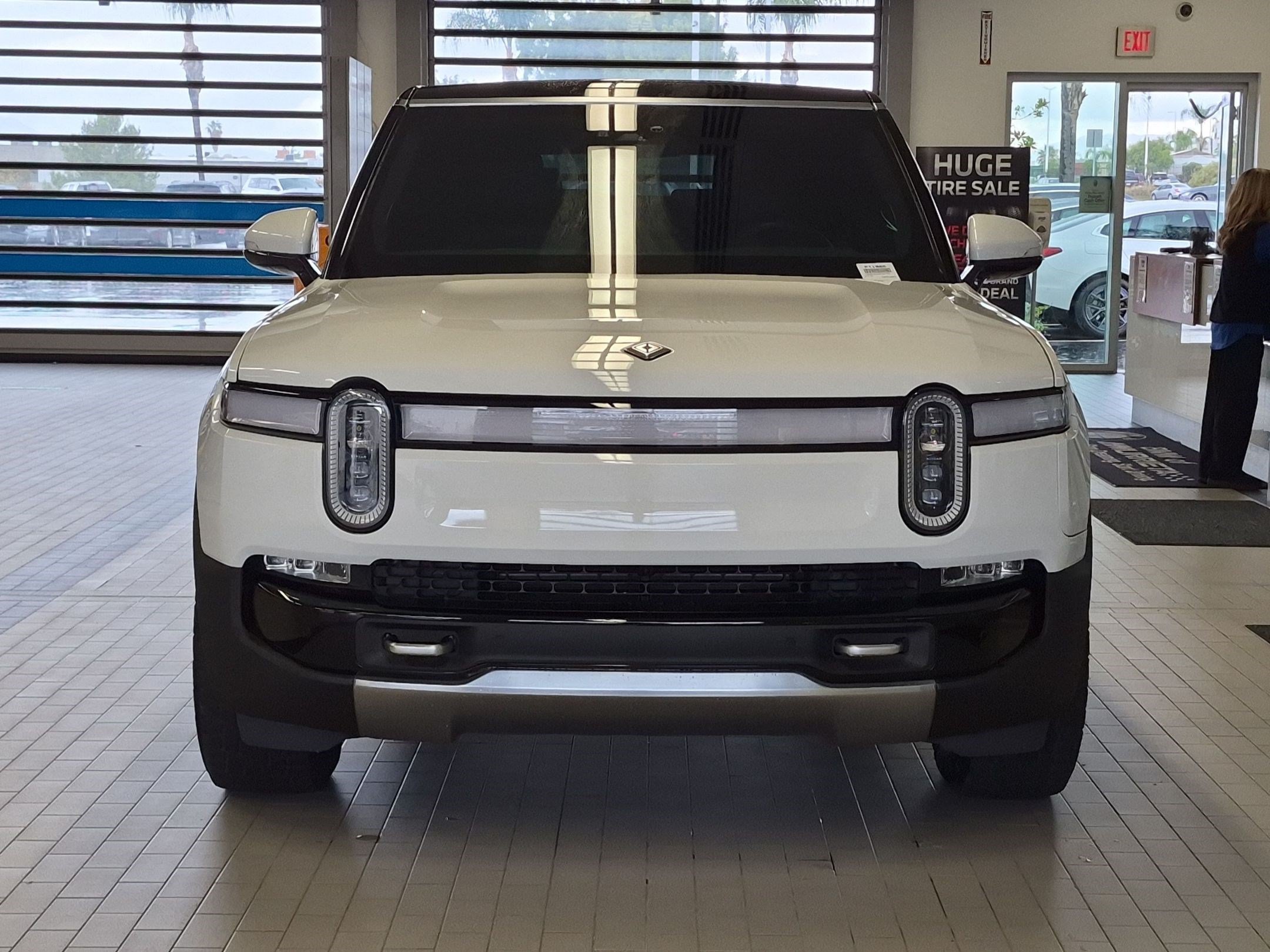 Used 2024 Rivian R1S Adventure Quad AWD/4WD image 3