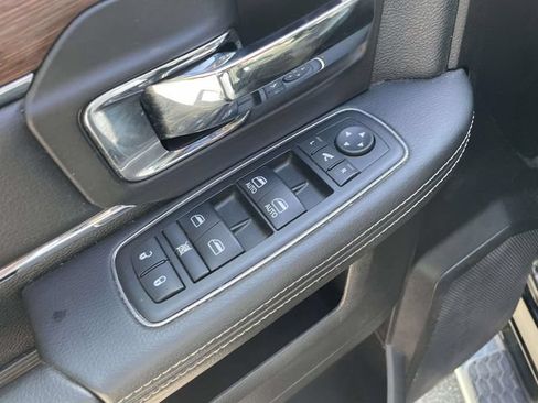 Used 2014 RAM 1500 Laramie w/ Convenience Group AWD/4WD image 22