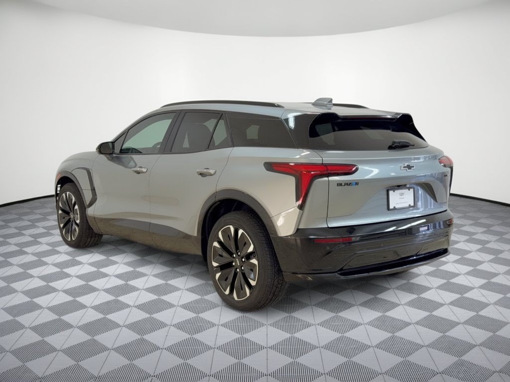 Used 2024 Chevrolet Blazer EV RS AWD/4WD image 3
