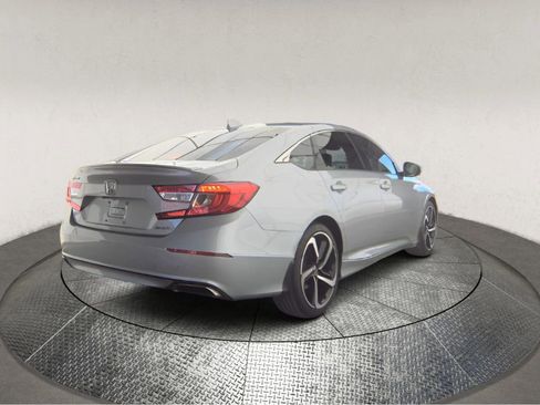 Used 2020 Honda Accord Sport image 2
