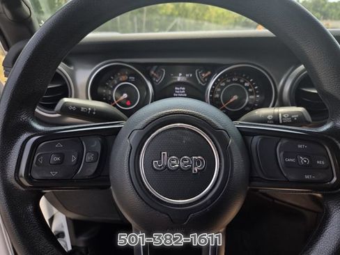 Used 2023 Jeep Wrangler Unlimited Sport AWD/4WD image 24