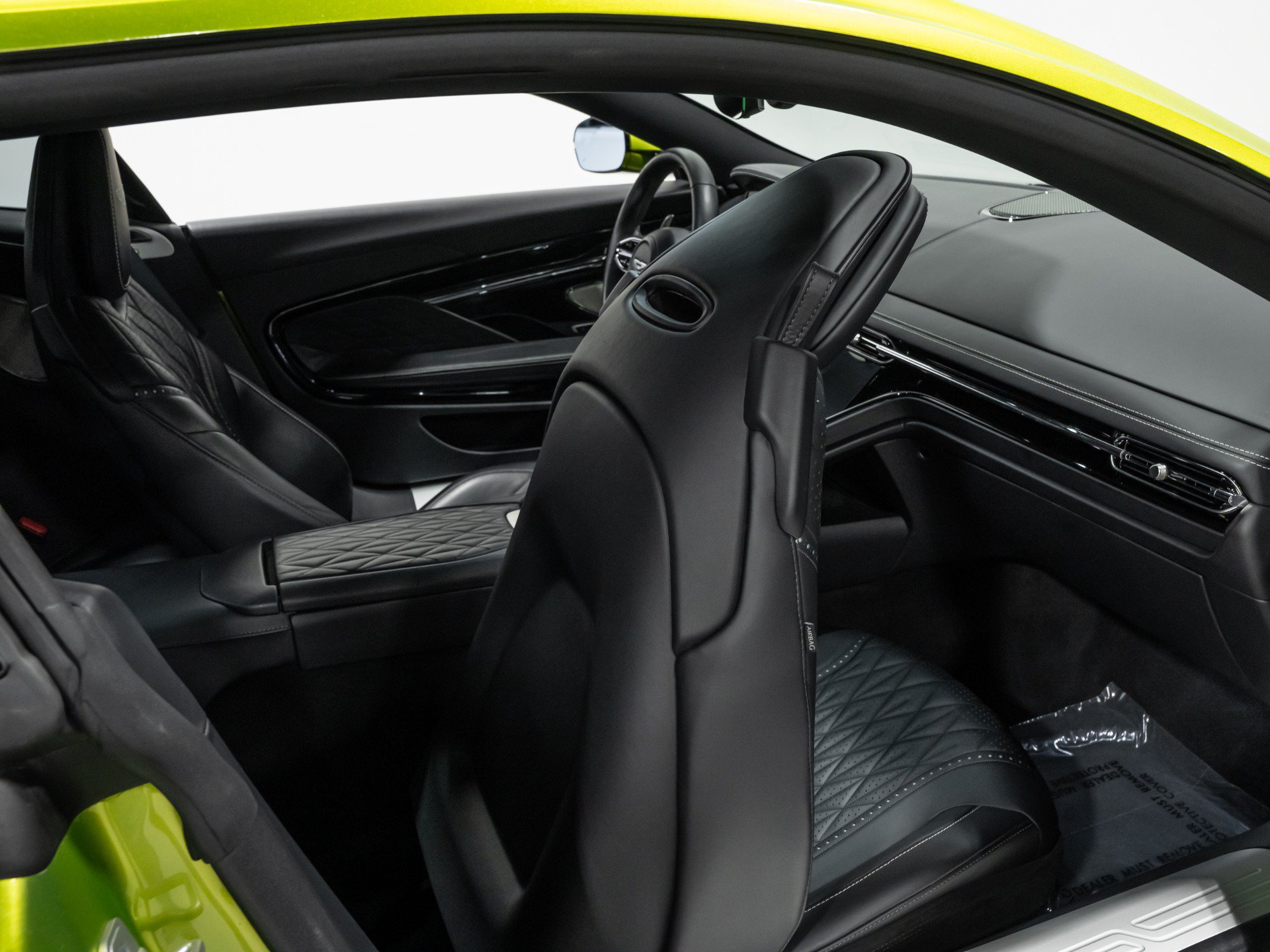Used 2024 Aston Martin DB12 Coupe RWD image 75