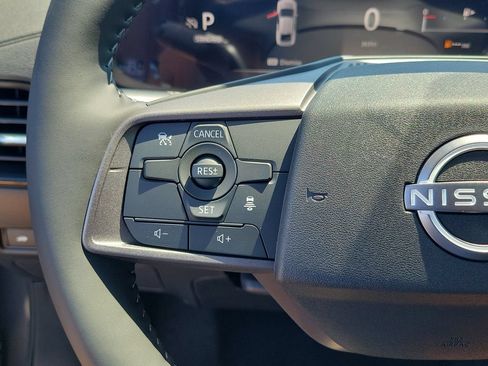 New 2026 Nissan Sentra SV w/ SV Convenience Package FWD image 8