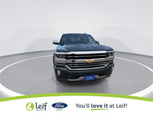 Used 2018 Chevrolet Silverado 1500 High Country image 3