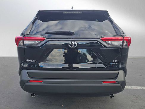 Certified 2025 Toyota RAV4 LE image 4