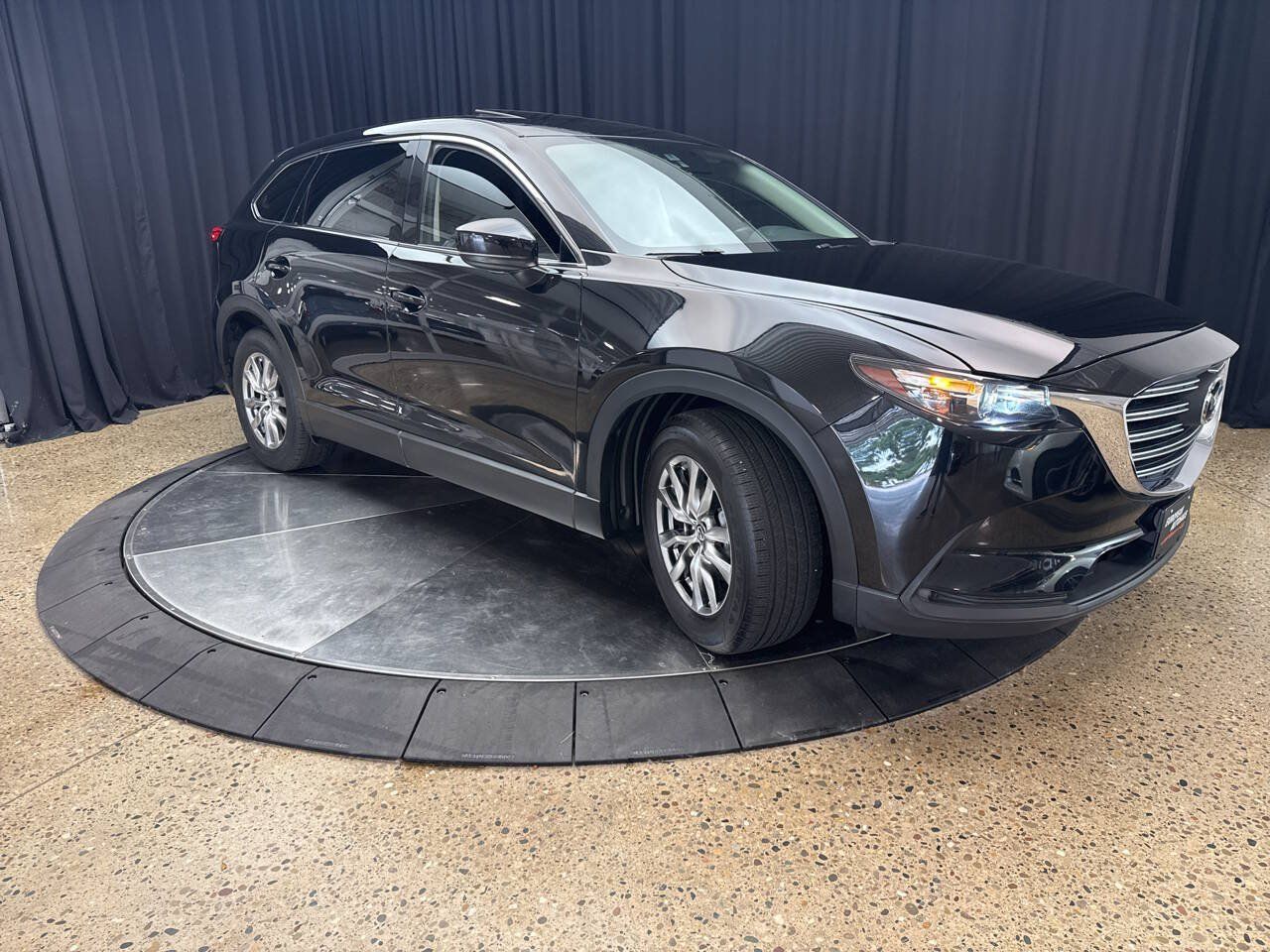 Used 2017 MAZDA CX-9 Touring AWD/4WD image 8