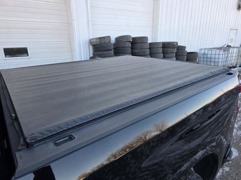 Used 2022 Chevrolet Silverado 1500 High Country image 13