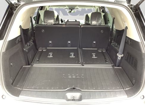 New 2025 Nissan Pathfinder Platinum w/ Cargo Package image 14