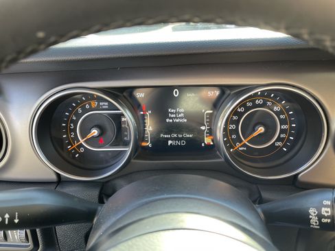 Used 2018 Jeep Wrangler Unlimited Sport S AWD/4WD image 22
